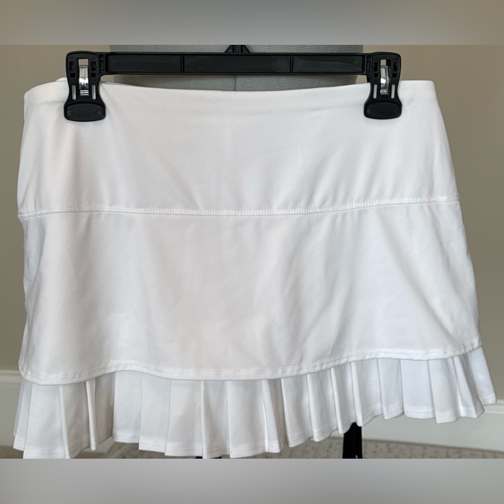 Lucky in Love White Pleated Tennis Skort Size L 12 Built-In Shorts